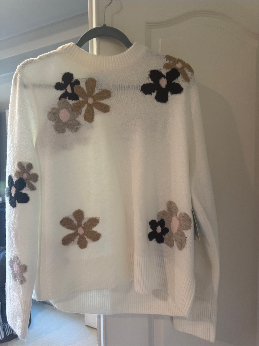 CeCe Cream Crewneck Sweater with Floral Motif